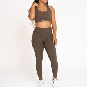 P'tula Sierra Sports Bra and Leggings Set in Carob